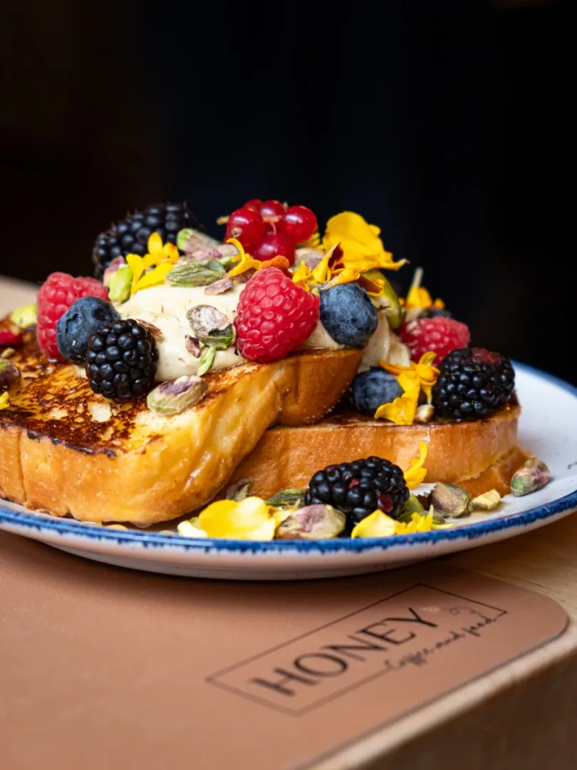 French toast fleurs comestibles, brunch Nancy Honey